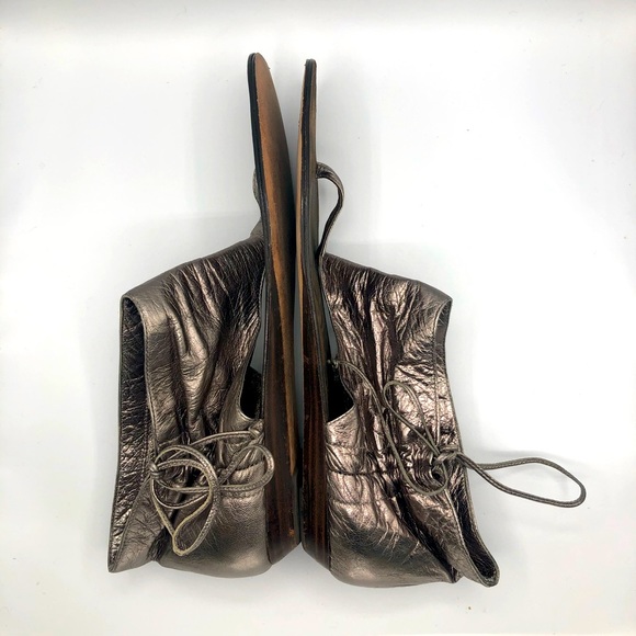 DOLCE VITA SLOUCHY THONG METALLIC LEATHER SANDAL - Picture 6 of 14